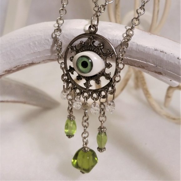 HANDMADE Green Fairy necklace - Picture 4 of 6